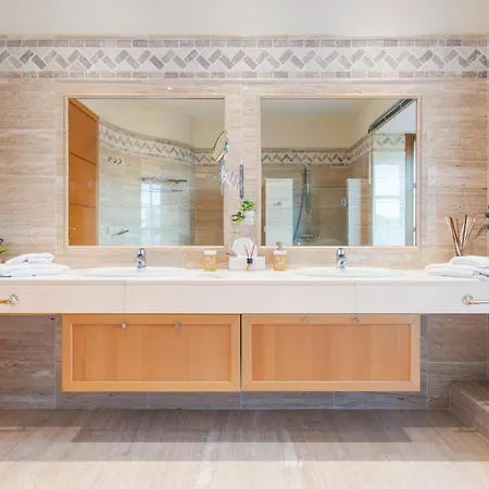 Vila Luxury Robledal By Mabiente - Views Of The Sea And The Golf Course